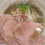 濃厚煮干しそば780円レアチャーシューとドストライクな煮干しがヤバイ