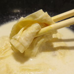 桜ん - 京おでん：お豆腐屋さんの湯葉（320円）