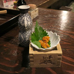 伊達藩長屋酒場 - 日高見の徳利と煉り雲丹