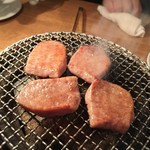 炭火焼肉 なかはら - タンモト焼いてます