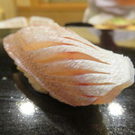 日本橋蛎殻町 すぎた - カスゴの昆布〆握り