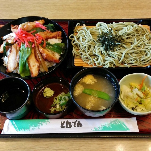 閉店 和食レストランとんでん 西岡店 南平岸 ファミレス 食べログ