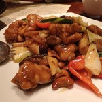 チャイナダイニング飛天 - 若鶏と季節野菜、カシューナッツの炒め