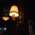 カウンター付近の照明