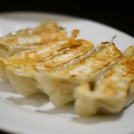 トナリ - ギョウザ