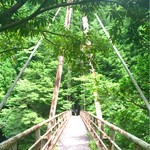 Tokubei Chaya - お店の直ぐ横手に滝へ続く吊橋があります。