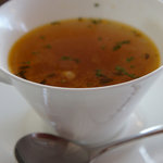 ランチのスープとドリンクはセットで＋300円。