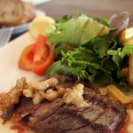 43°STEAKHOUSE - 110gドライエージングビーフステーキ。