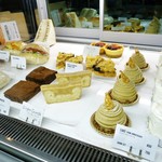 モジョコーヒー - ショーケース