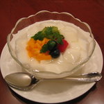 鴻臚 - 杏仁豆腐