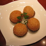 鴻臚 - 胡麻団子