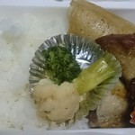 daibingushoppuandokafegiruman - ランチ弁当