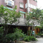 Hui Liu - 永康街の一角に佇みます