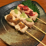 秋田料理庄屋 - ささみの三色串焼き 550円