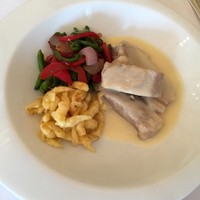 ル・ブルギニオン - お肉料理 【子羊のホワイトソース】
