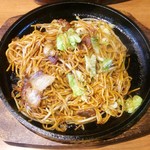 そらいえ - うま辛やきそば：750円