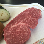 飛騨牛食事処天狗 - ヒレアップ。以前よりややサシが少ない様な気がします。