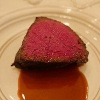 ボニュ - ボニュ焼き（天然記念物の見島未経産牛を6時間焼いて）