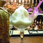 Bar Agit - ココナッツのフローズンカクテル￥１０００