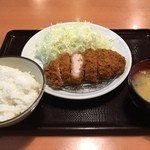 とんかつ坂井精肉店 - ヒレカツ定食800円