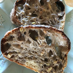 Boulangerie Lafi - 栗と雑穀のパン
