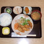 Ouchinogohan Karen - カキフライ定食900円　季節もんです、美味しいよ