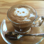 トモカ コーヒー - マッキアート、クマさんが描かれていました。