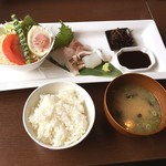 Amitatsuyaguchitei - お刺身定食