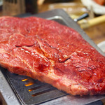 龍園名物 はみ出し特大ステーキ