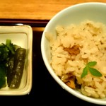 平山旅館 - 平山旅館 漬物と炊き込みご飯(炊き込みご飯はさざえや魚介が入ってます) fromグリーンロール