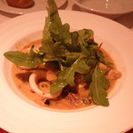 トラットリア スペランツァ エッセ - イカとドライトマトのにんにく炒め