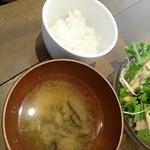 IZAKAYA 場琉 GOO - ライスと味噌汁