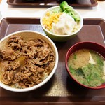 すき家 - 牛丼ポテトサラダセット
