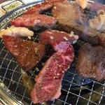 王様の焼肉 くろぬま - 焼いてみた