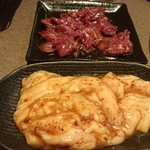 焼肉 萌萌 - サガリとピリ辛ホルモン