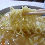 船場 - 中細ちぢれ麺がウマーっ♪