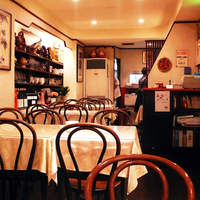 四川料理 龍の子 - 店内（テーブル席）
