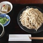 槇山 結 - 盛りそば（そば豆腐付き）800円也