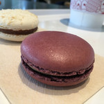 ザ マンダリン オリエンタル グルメショップ - マロンクリーム&カシス、ココナッツ&トフィーミルクチョコレート   2015/11/17