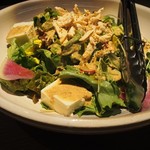 薩摩隼人 - 蒸し鶏と豆腐の胡麻サラダ