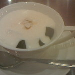 萬珍樓 - 亀ゼリーのカプチーノ仕立て