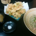 蕎麦 やすたけ - 「桜えびと地ねぎのかき揚げと蕎麦」h28.7.12撮影