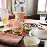 露伴茶館 - 広島市の繁華街にある、中国茶専門のカフェです。
