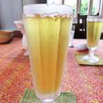 露伴茶館 - 暑い日だったので、まずは、冷たい水出し凍頂烏龍茶。
