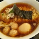 支那ソバ　小むろ - 醤油ワンタンメン＋味玉