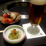 仔虎 - 晩酌セットのお通し・キムチ・生