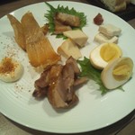 スワンレイクパブエド 田町店 - 燻製の盛り合わせだよ