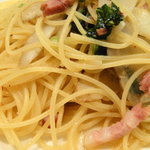 Agio - ベーコンと根菜のペペロンチーニ
