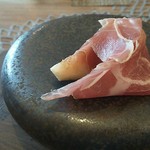 シクラメンテ - フェラーリのパルマ産生ハムと無花果