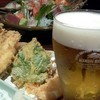 Pu - 天ぷら盛合せと刺身盛合せとビール
                2016.07.06